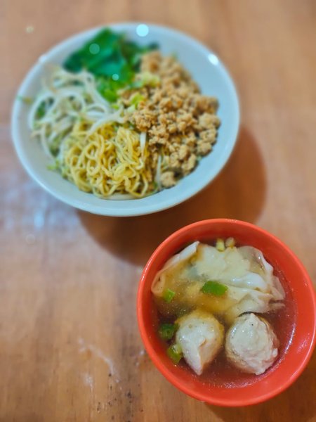 Bakmi Benteng Binong Tangerang photo 1