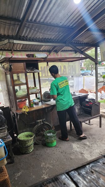 BAKMI JOWO Mbah WIN KLATEN, M Hasibuan (Pusat) photo 4