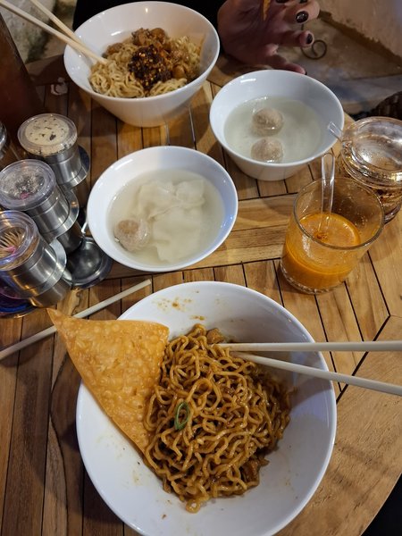 Bakmi bekasi photo 2