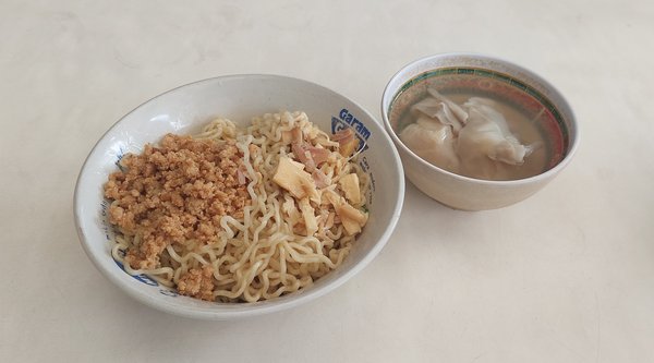 Bakmie Rezeki Kedoya photo 2