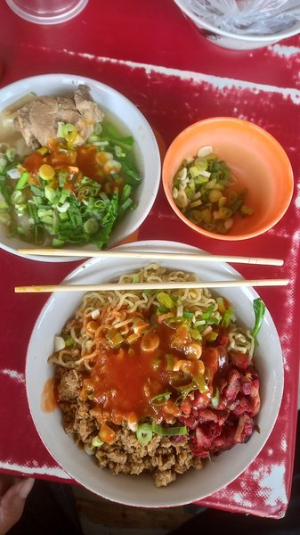 Bakmie B2 Ko Hendrik (Non Halal) photo 1