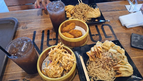 Mie Gacoan Bekasi - Juanda photo 2