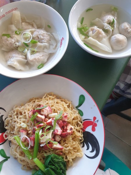 Mie Yamien Sultan photo 1