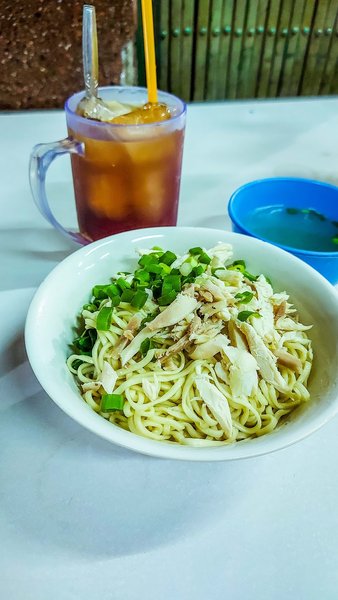 Bakmi & Nasi Tim Moicu (Moij-Tjoe)