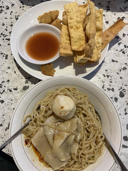 Bakmi Kelinci Plaza Atrium Senen