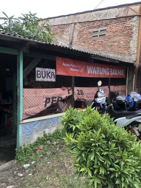 Warung Bakmie Babi "Cek Sin Yan" Karawaci photo 5