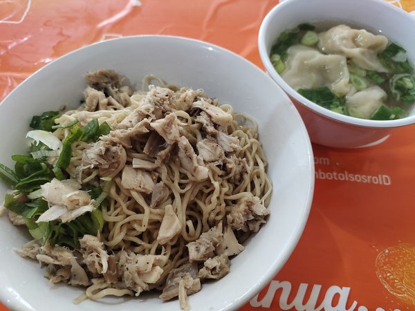 Bakmi Ayam ASOEI photo 2