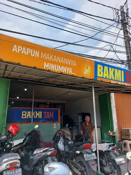 Bakmi Tan Restaurant photo 5