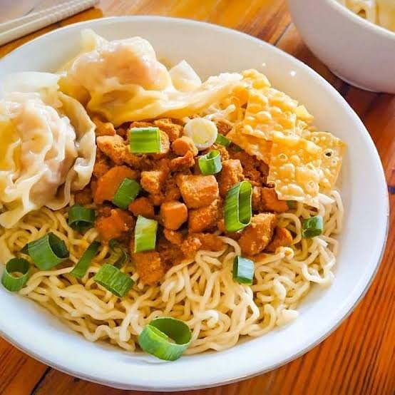 Mie Ayam Legendaris 1 Pakde Tris photo 3