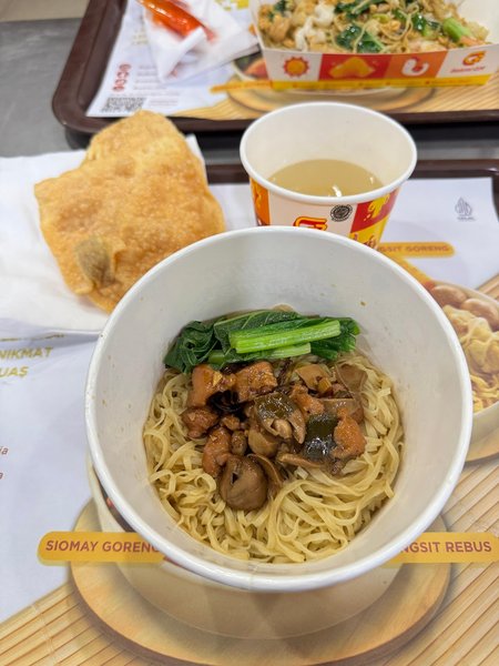Bakmi GM - Stasiun Gambir