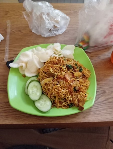 Warung Nasi Solo & Mie Ayam Bu Tri