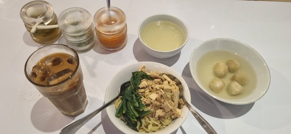 Bakmi Tiga Mangkok photo 2