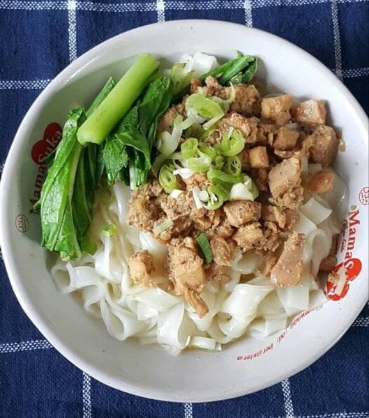 Bakmie ayam chinta - Halal100% photo 2