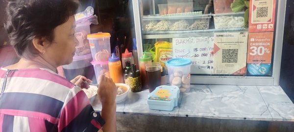 Kedai Bakmie Ayam Wiyin photo 4