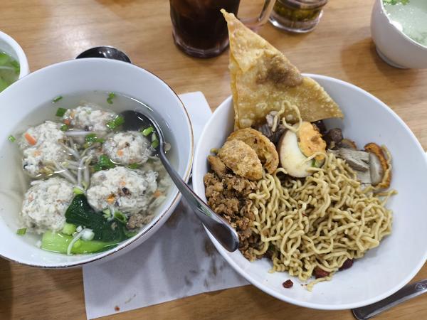 Bakmi 777 Green Ville photo 2