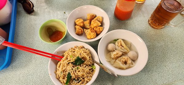 Bakmie Ayam Bangka Akong