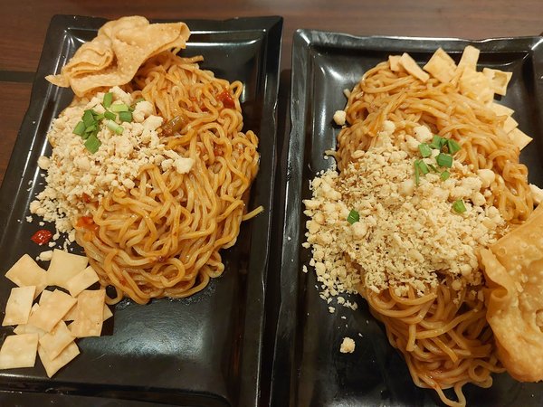 Mie Pedes AA (Mie Ayam & Dimsum)