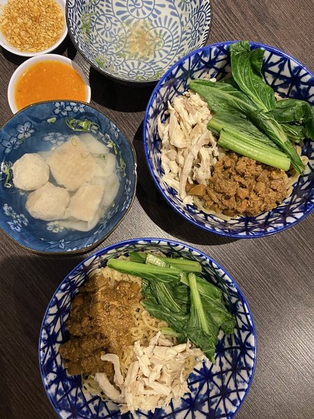 DEMIE Bakmie 69, Senopati