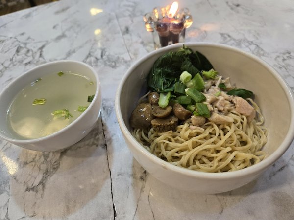 Bakmi Kelinci Mall of Indonesia photo 2