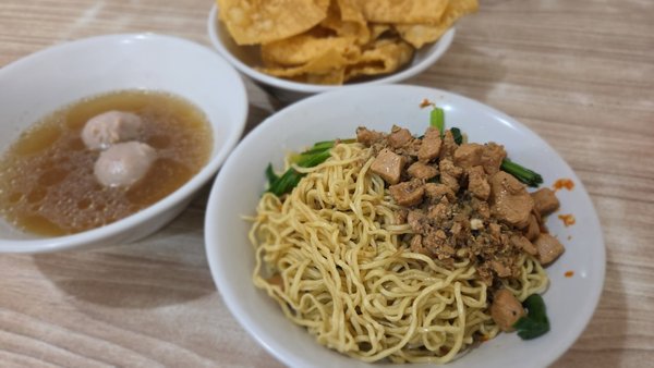 Mie Cabe Gerus 1 Ibu HJ. EllY photo 1
