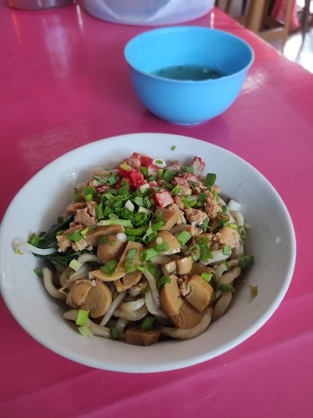 Bakmie Ling Ling (Ayam, Jamur, B2) photo 2