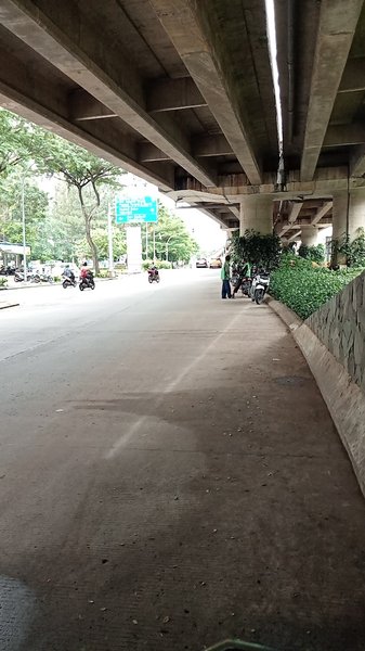 Bakmi Karet Mangga Besar - Green Lake City photo 5