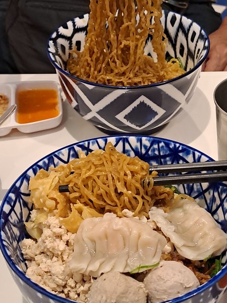 DEMIE Bakmie 69, Menteng