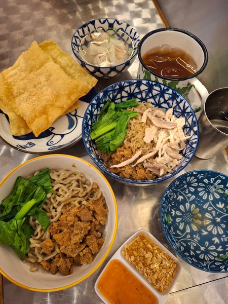 DEMIE Bakmie 69, Menteng photo 2