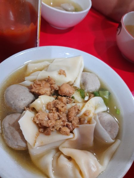 Mie Suzuki photo 2