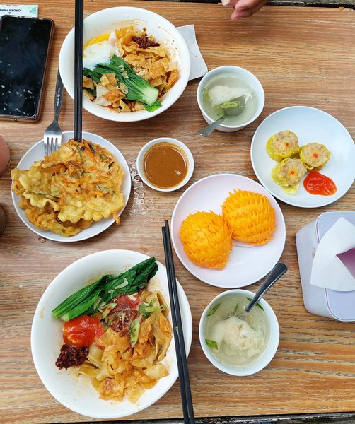 Dadi's Kopitiam (Roti & Bakmi) photo 1