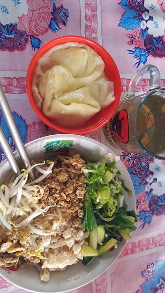 Bakmie Three Angel photo 1