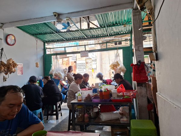 Mie Ayam Pak Is photo 4