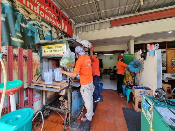 Bakmi Jhon sampit melawai photo 5