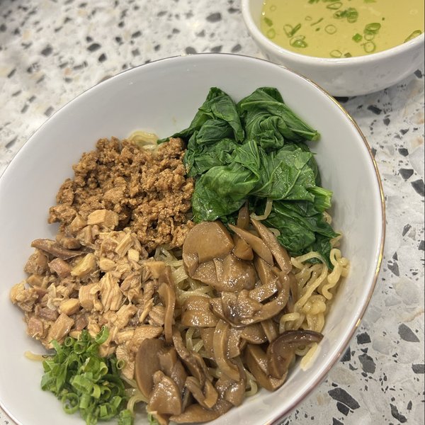 Bakmi Vin’s photo 2