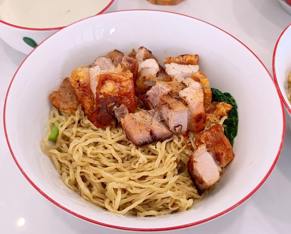 BAKMI LUNG KEE HAMPTON GADING SERPONG photo 1
