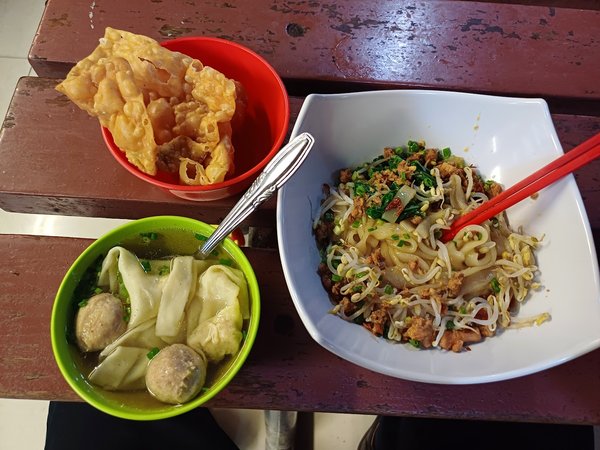 Masakan Khas Bangka Bakmie Effata photo 2