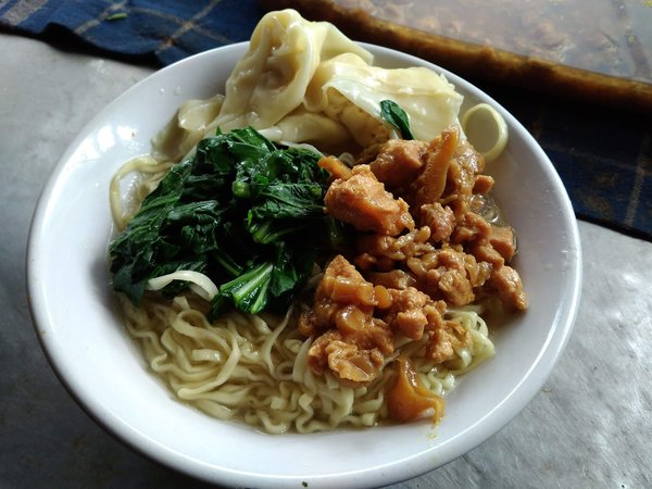 Waroeng Bakmi Ayam Aesta photo 3