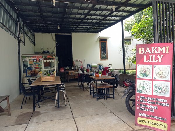 Mie Enak Di Bogor, Bakmi Lily photo 5