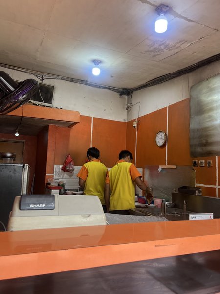 Bakmi Aloi Dharmawangsa photo 4