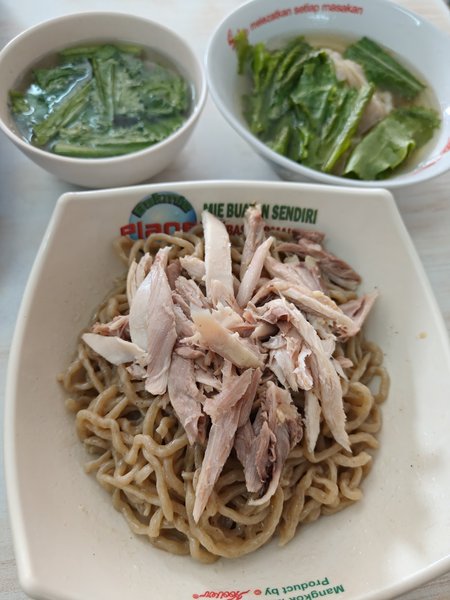 Bakmi Karet Planet PURI INDAH photo 3