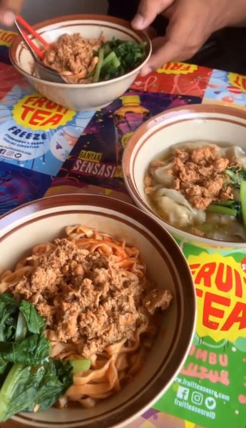 Mie Ayam Umi Soto Tangkar photo 3