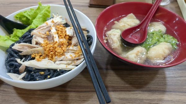 Bakmi Karet Bu Kur photo 3