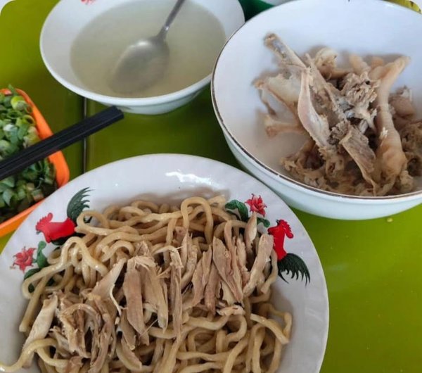 Bakmi Ayam Kampung Ationg