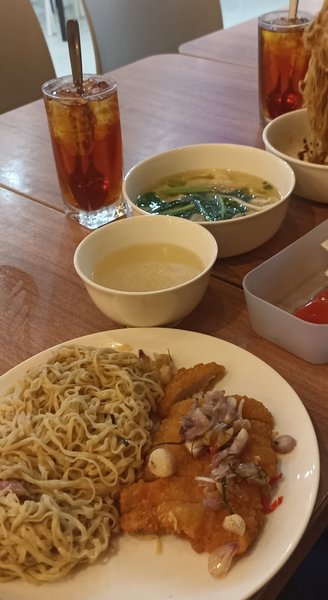 Bakmi GM Mal Metropolitan photo 3