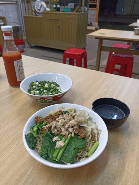 Bakmi Garing Petak 9(Dulu di Indomaret Bojong Indah) photo 3