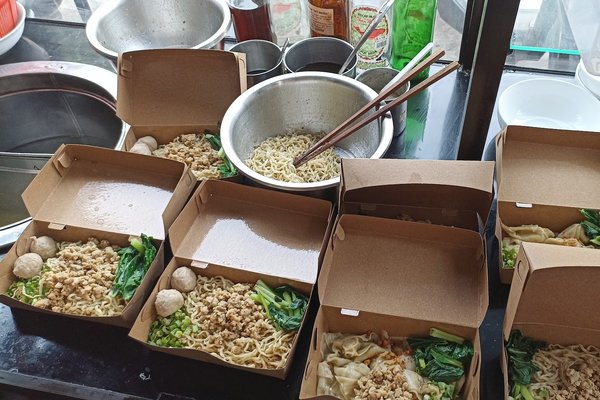 BAKMIE AYAM E61 Pangrango Raya photo 4