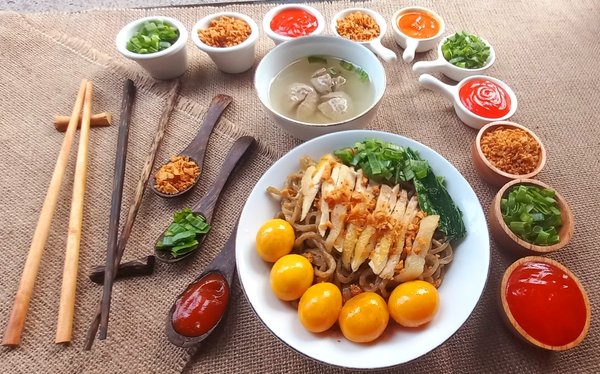 Bakmi Karet Ayam Kampung GDC DEPOK