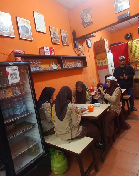 Bakmi Karet Ayam Kampung GDC DEPOK photo 4