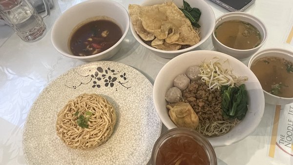 The Noodle Jet cafe photo 2