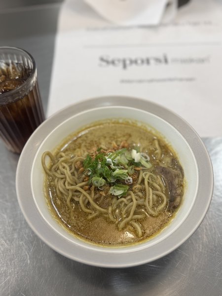 Seporsi Mie Kari Gading Serpong